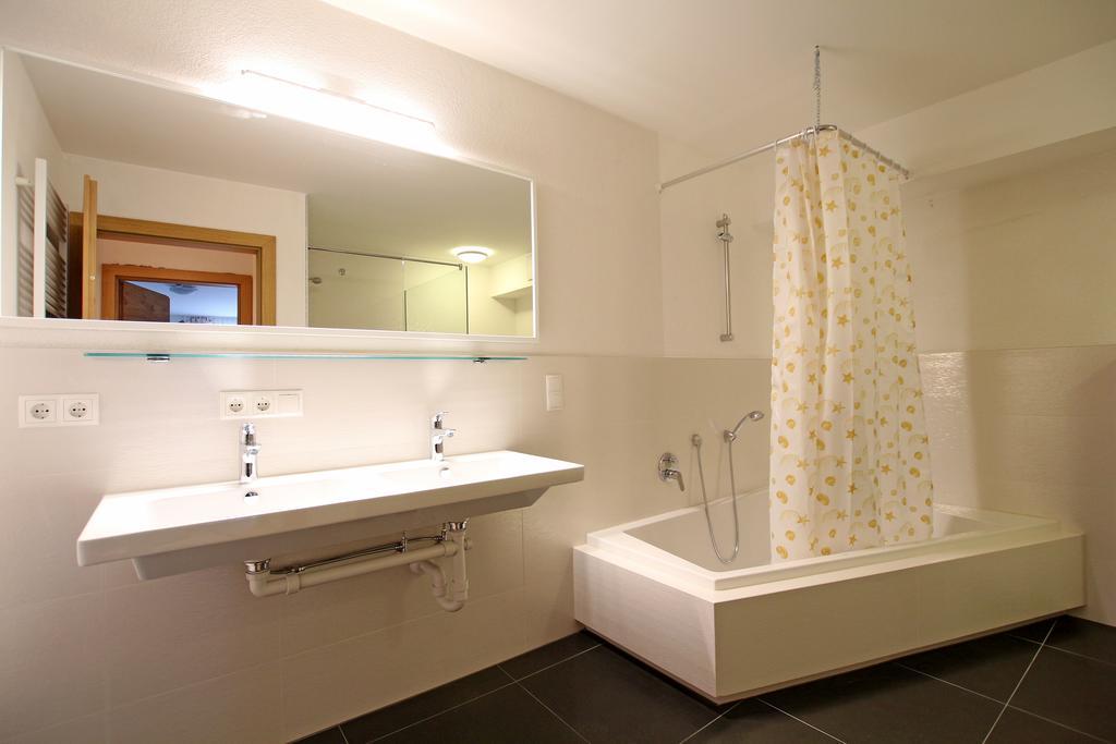 Doppelzimmer mit Gemeinschaftsbad